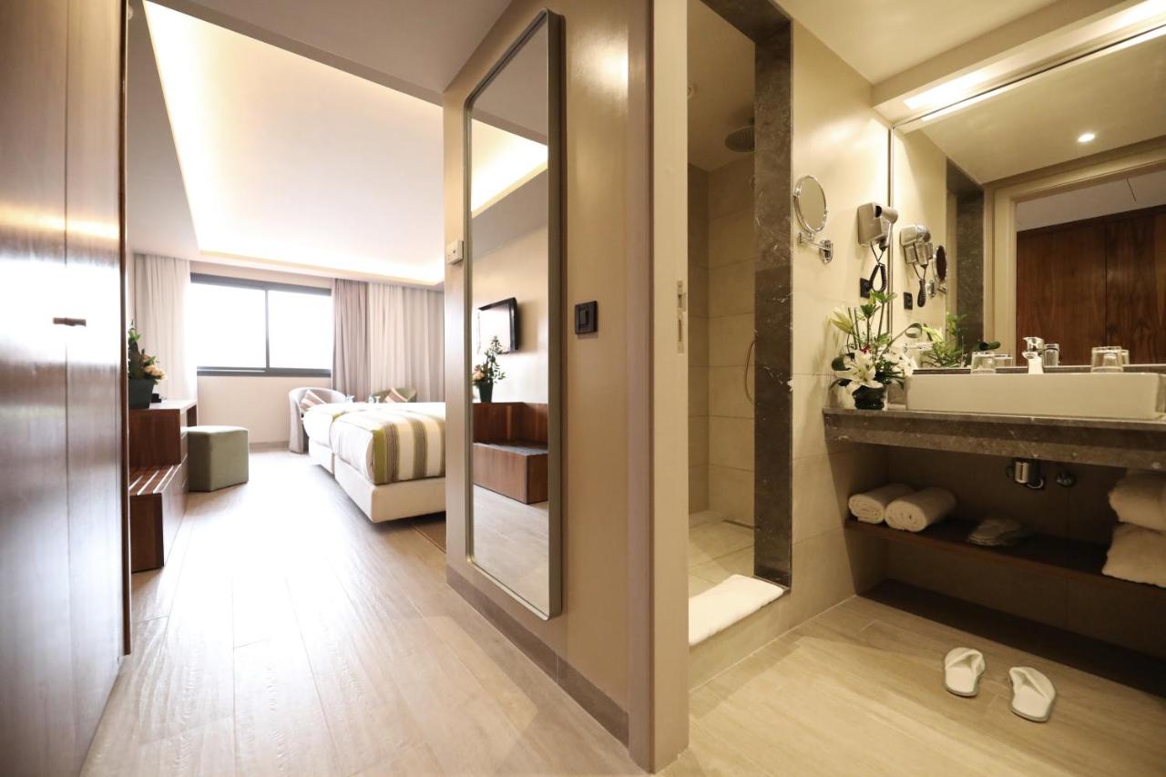 Kenzi Rose Garden - 3