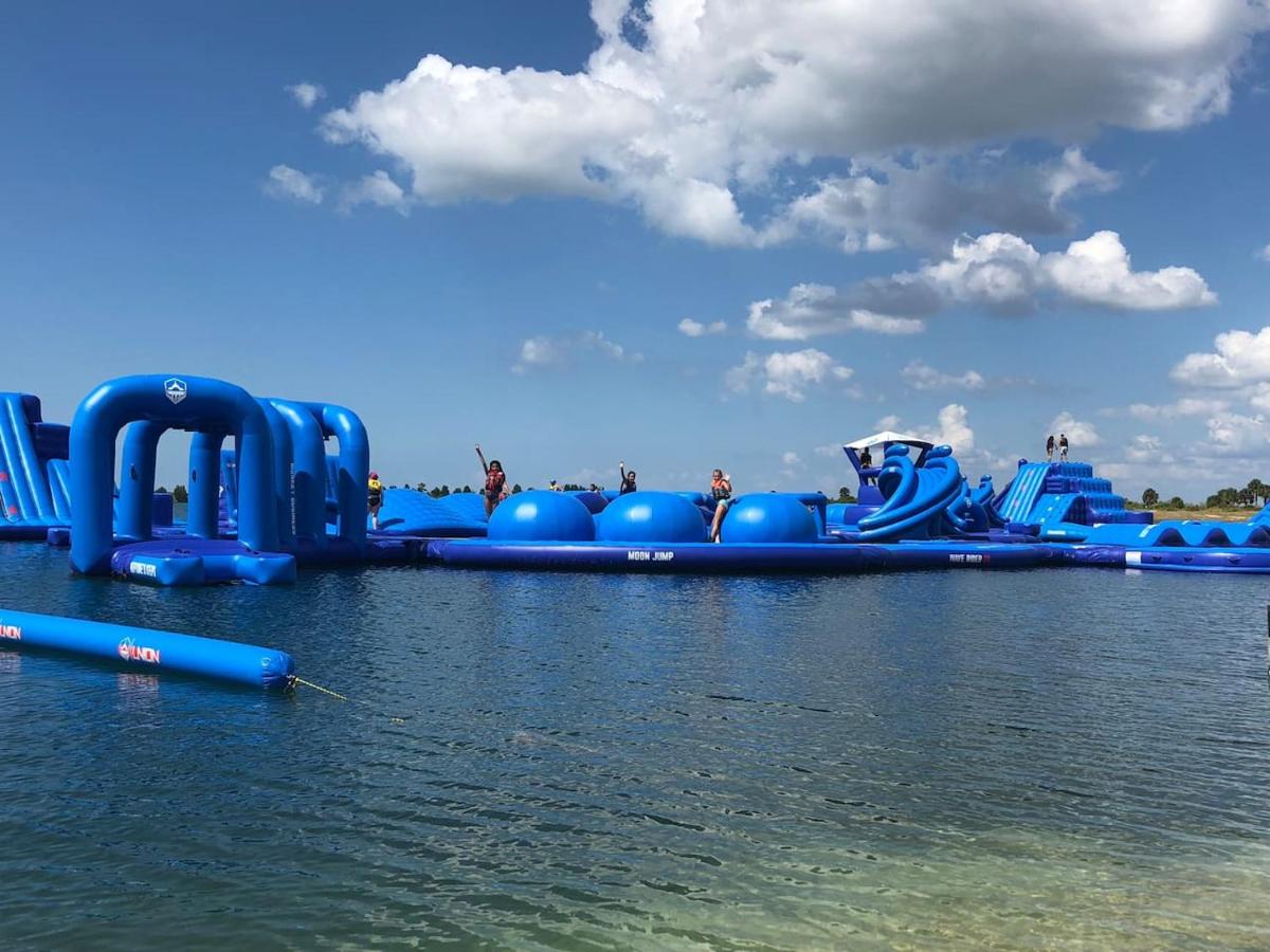 Park wodny: The Little Blue House