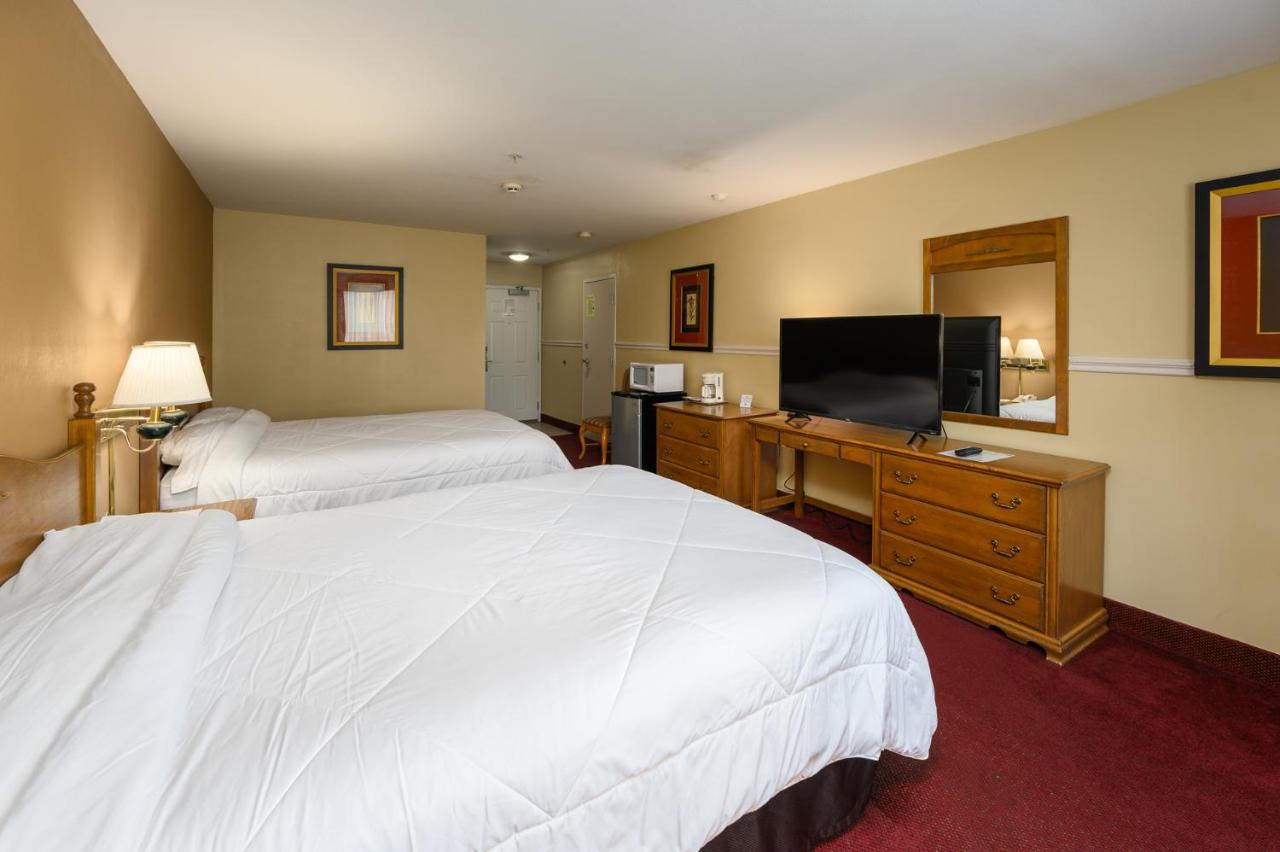 Three Rivers Inn Hotel — photo 10