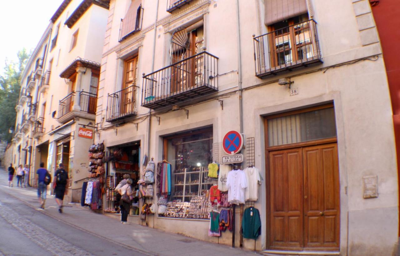 Apartamentos Inside Gomerez 38, Granada, Spain - Booking.com