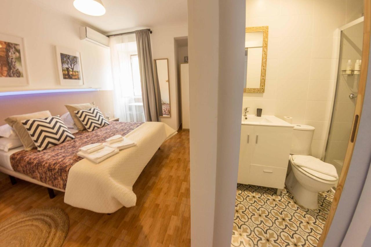 INT Lisbon Suites - 3