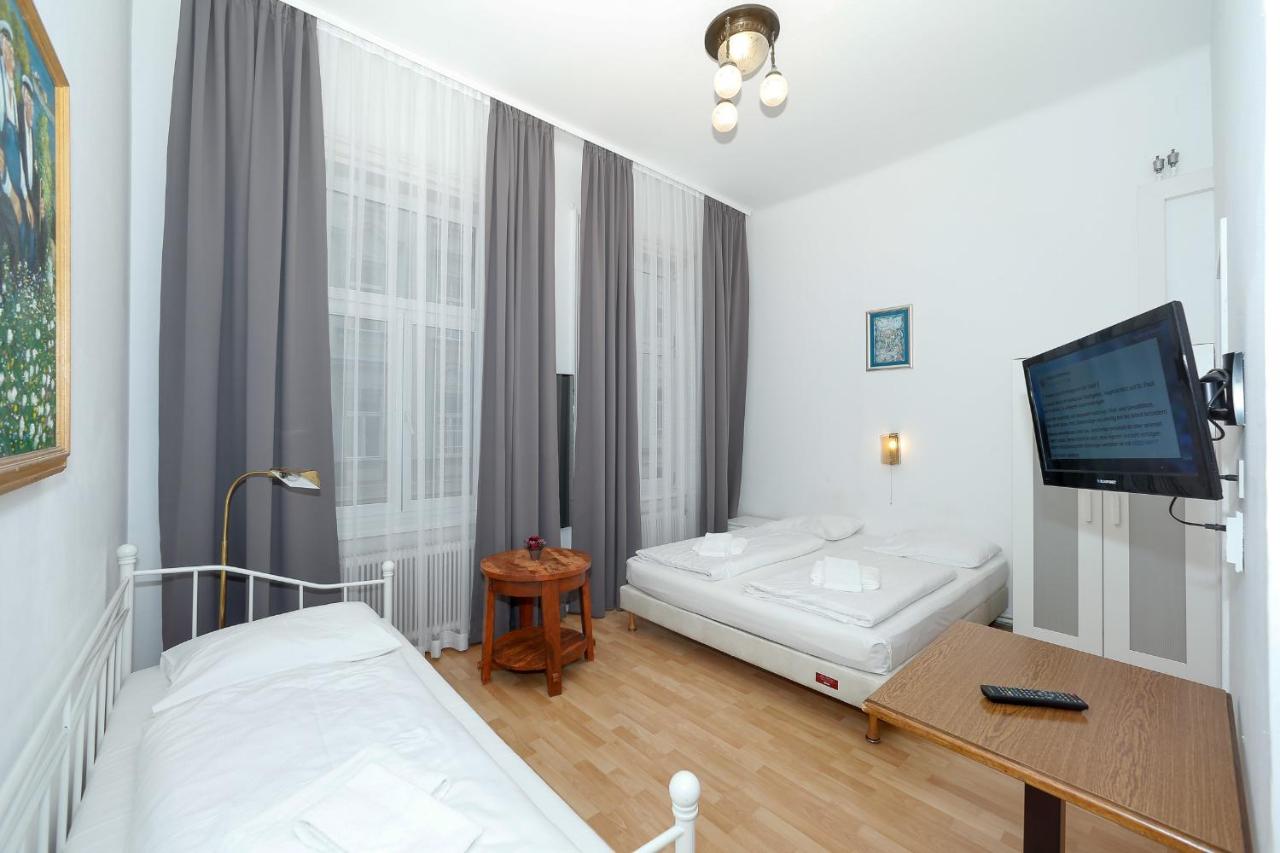 Self Check-in Time Out City Hotel Vienna photo