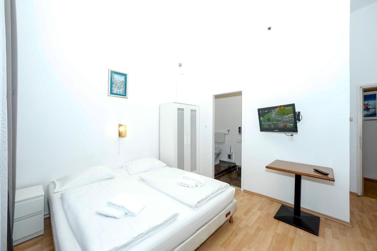 Self Check-in Time Out City Hotel Vienna photo