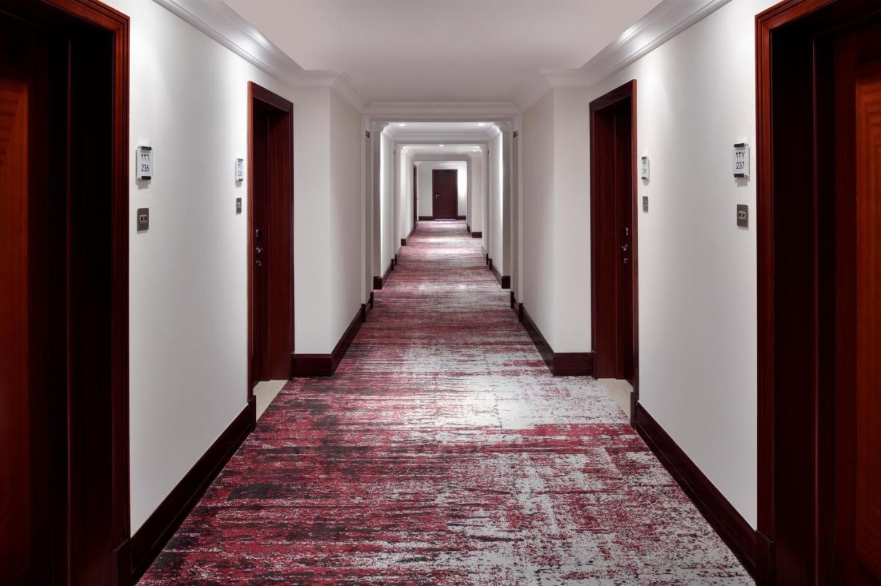 Mövenpick Hotel & Apartments Bur Dubai photo