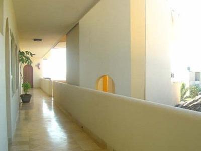 Beach: Hotel Kootznoowoo