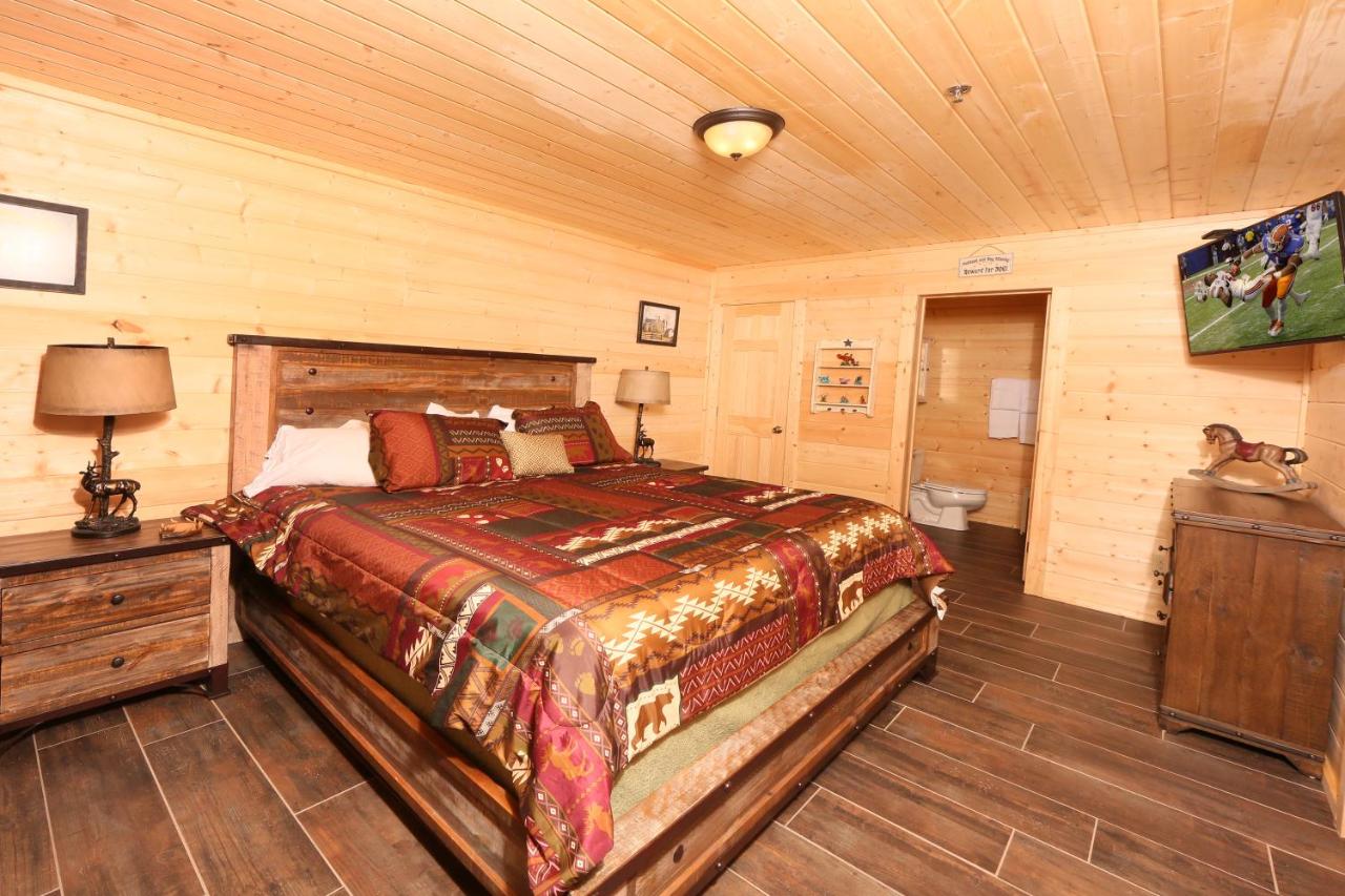 Rising Wolf Lodge — photo 14