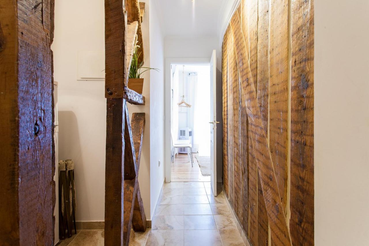 Downtown Correeiros Apartments - 4