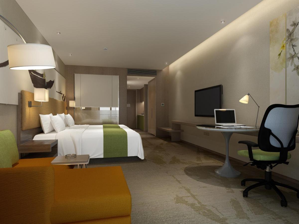Holiday Inn Chengdu High-Tech Center, an IHG Hotel photo