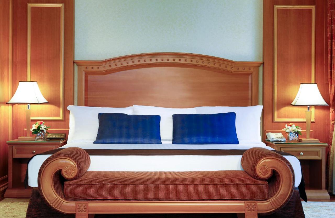 Avenue Hotel Dubai photo