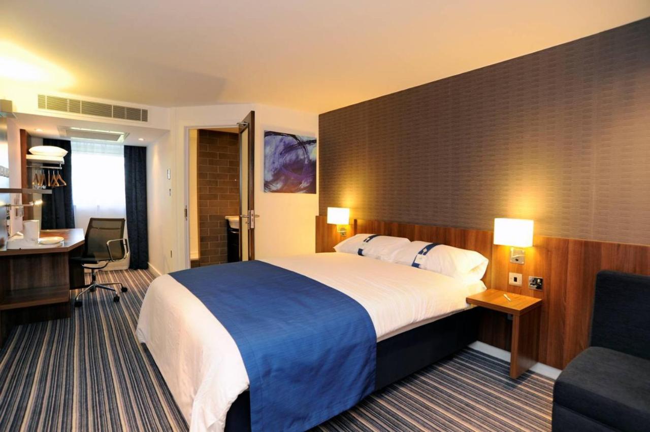 Holiday Inn Express CREWE - Laterooms