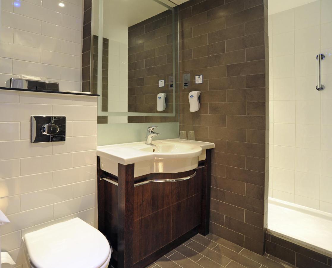 Holiday Inn Express CREWE - Laterooms