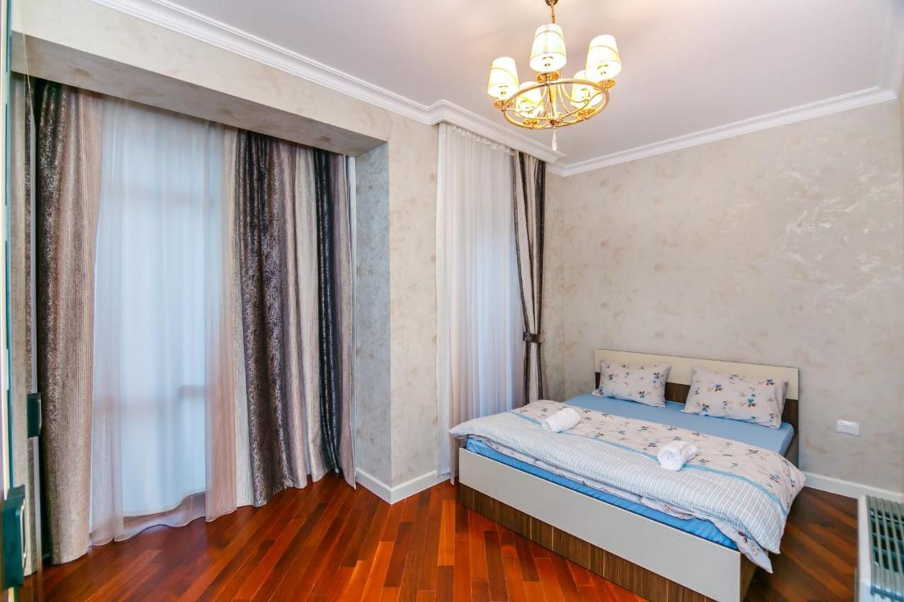 Lux Family Apartment in City Center photo