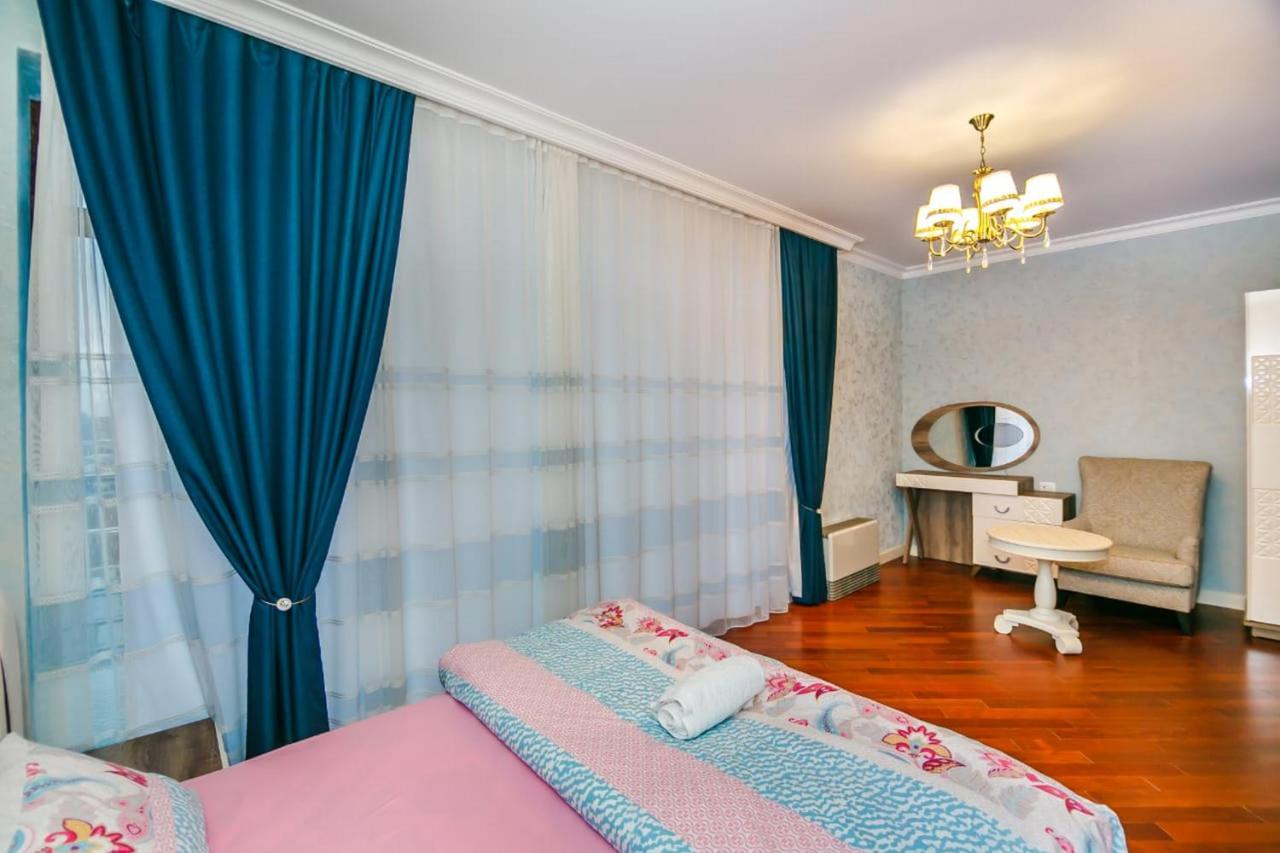 Lux Family Apartment in City Center photo