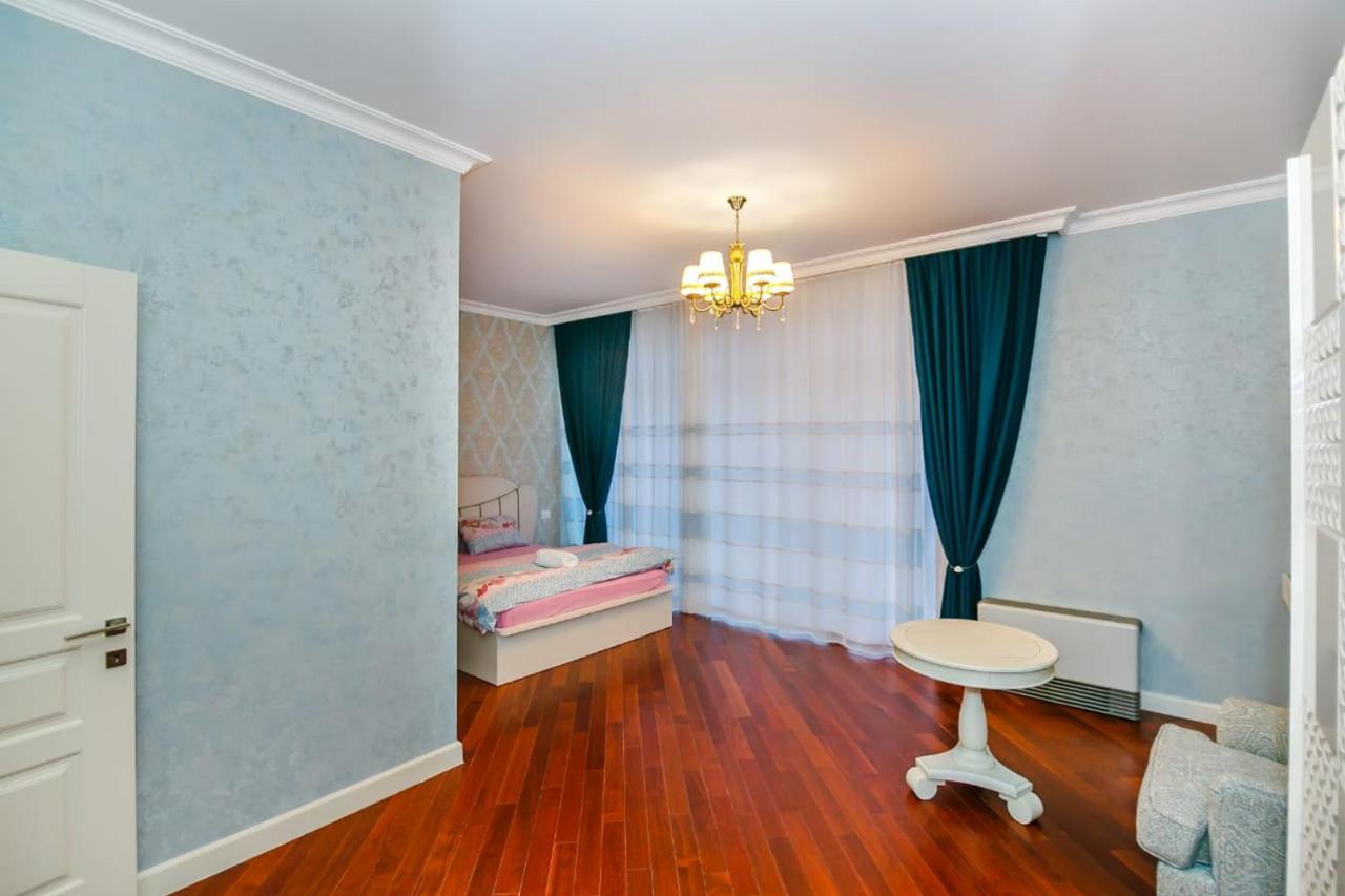 Lux Family Apartment in City Center photo
