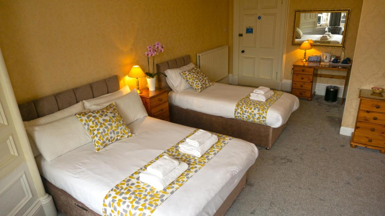 International Guest House - Laterooms