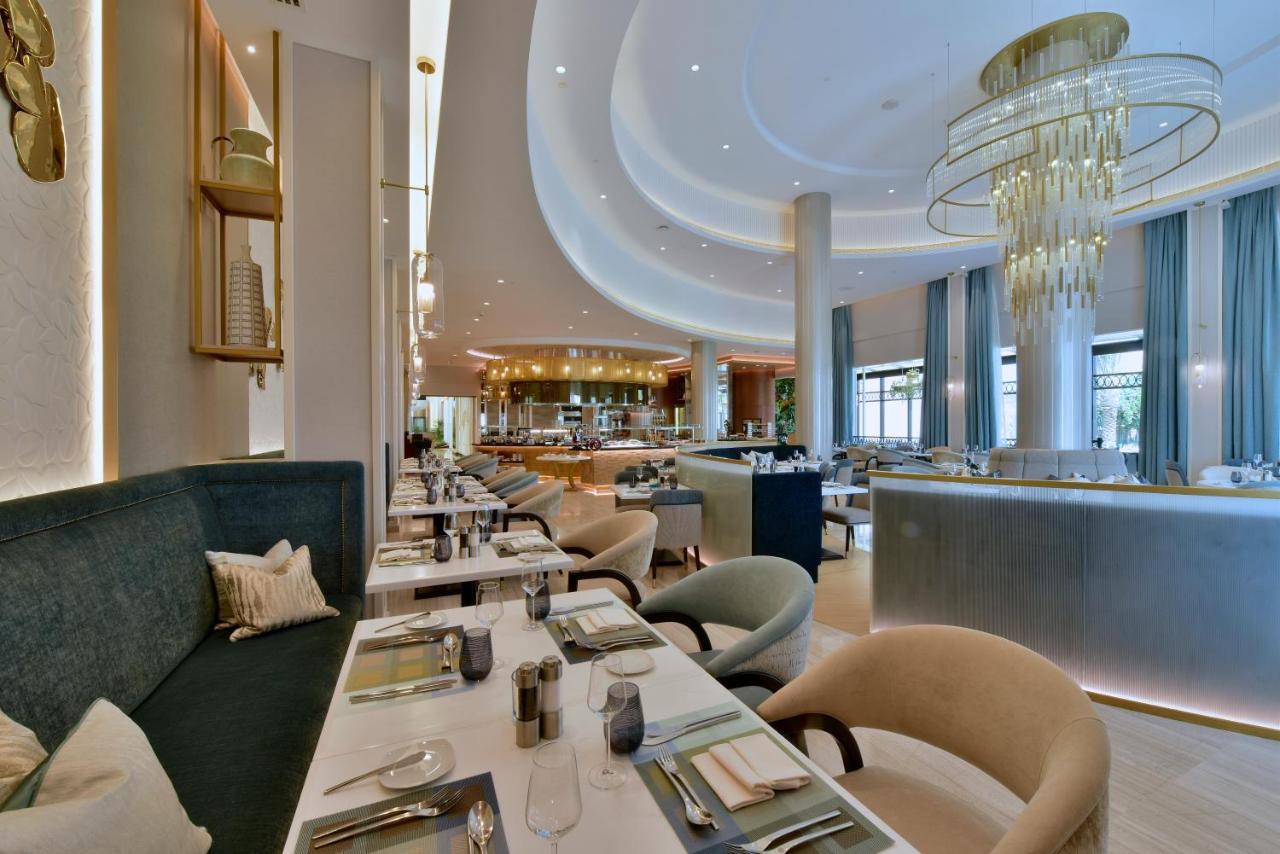 Mövenpick Hotel Bahrain photo