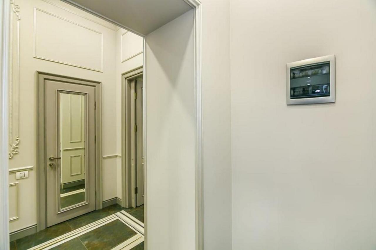 Formula 1 Street Apartment photo