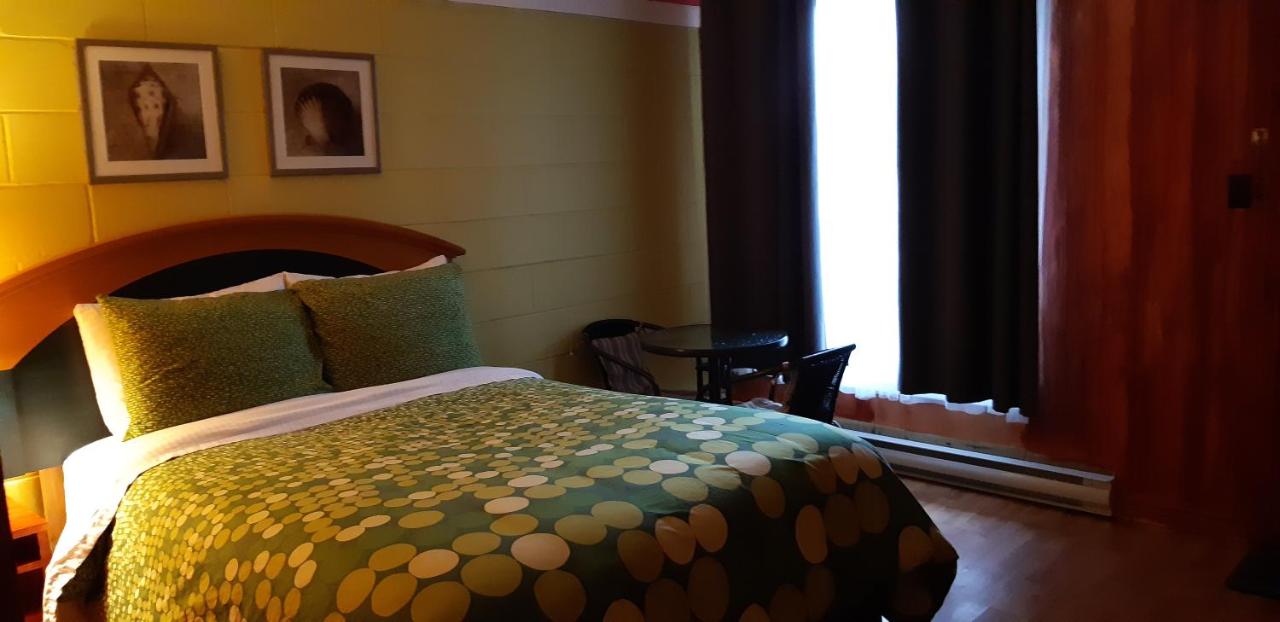 Pine Grove Motel — photo 24