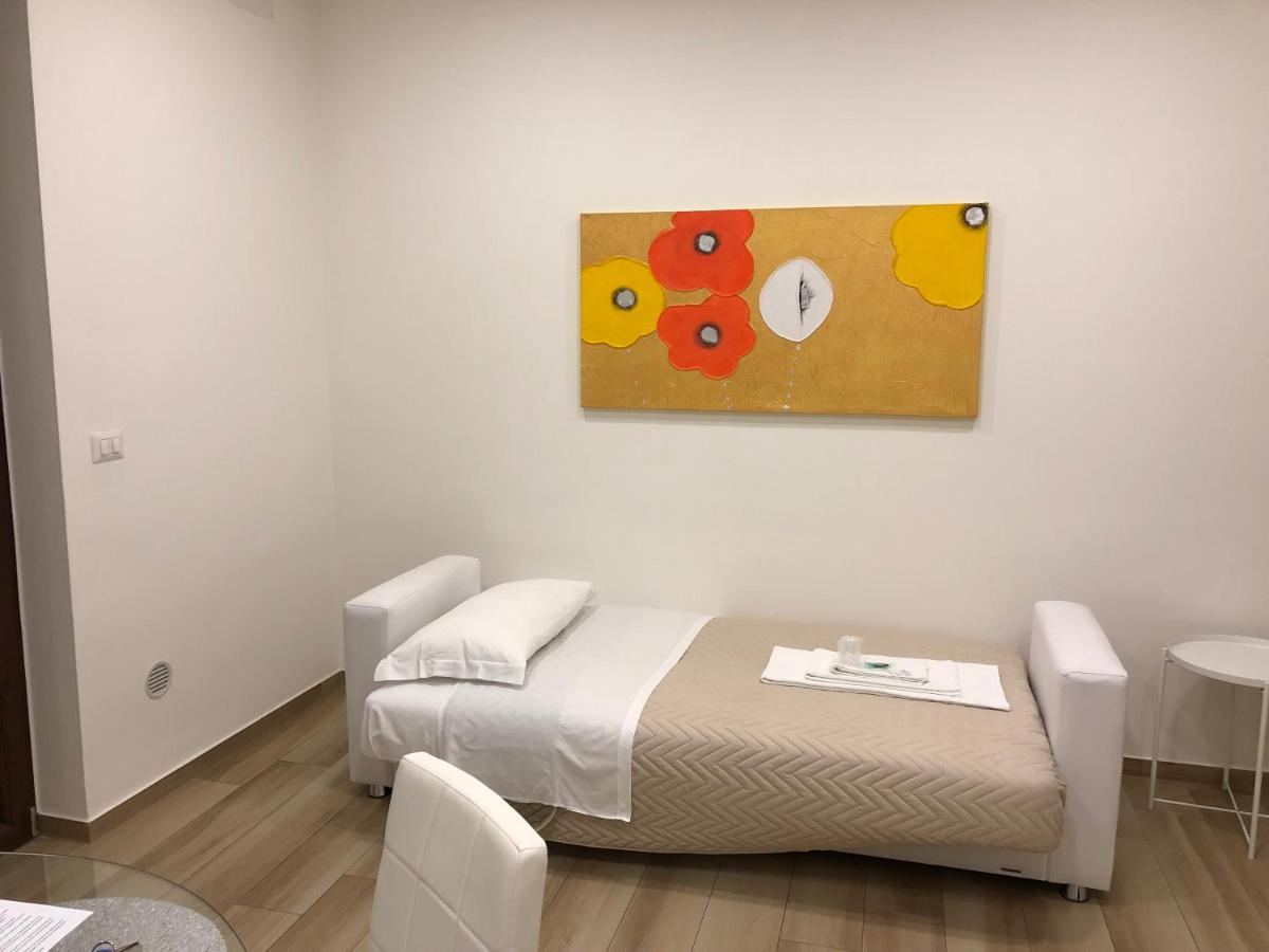 LOFT12 - Luxury Apt. photo