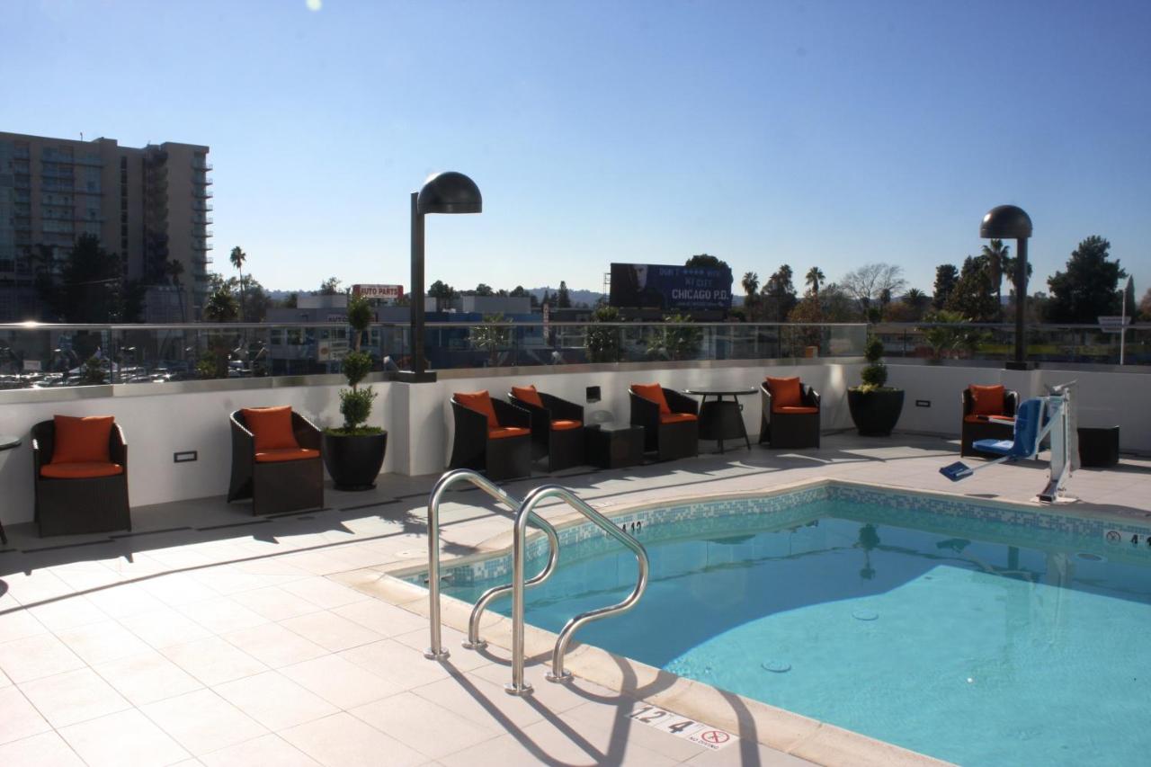 Heated swimming pool: Holiday Inn Express North Hollywood - Burbank Area, an IHG Hotel