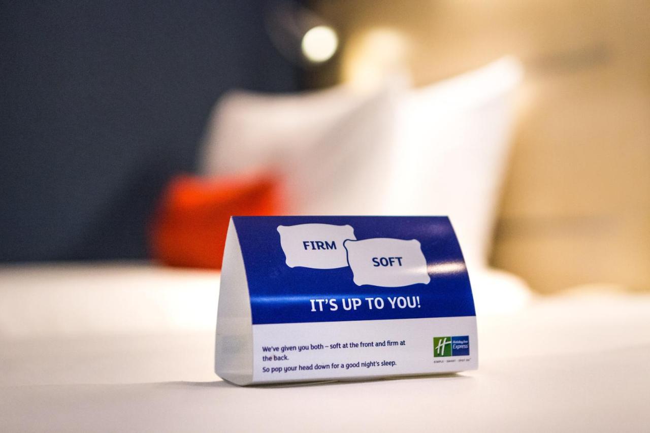 Holiday Inn Express London - Watford Junction, an IHG Hotel photo