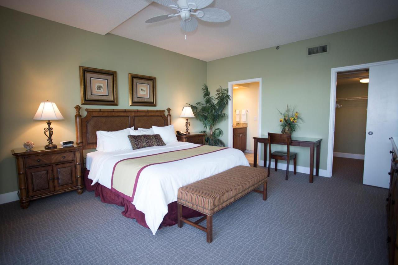 Vanderbilt Beach Resort — photo 15