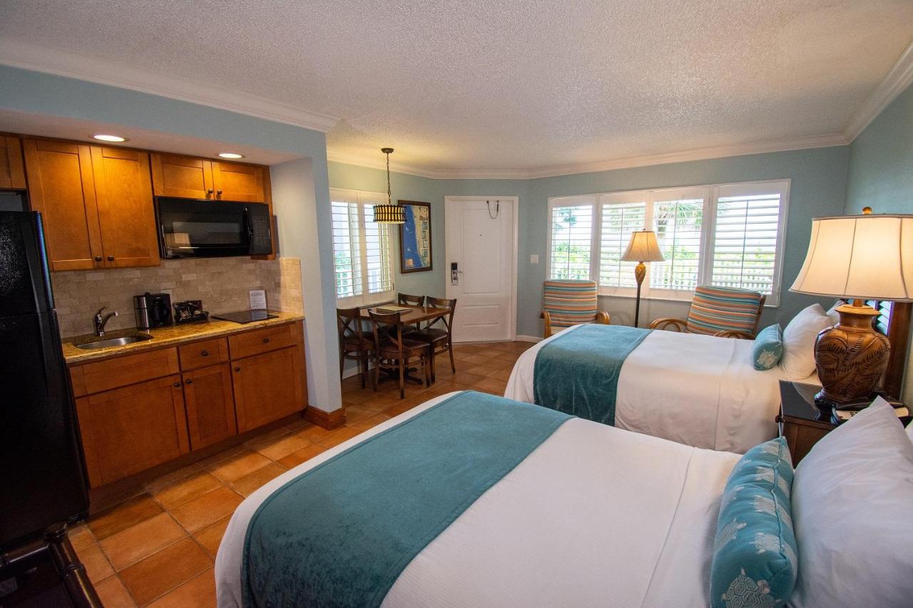 Vanderbilt Beach Resort — photo 7