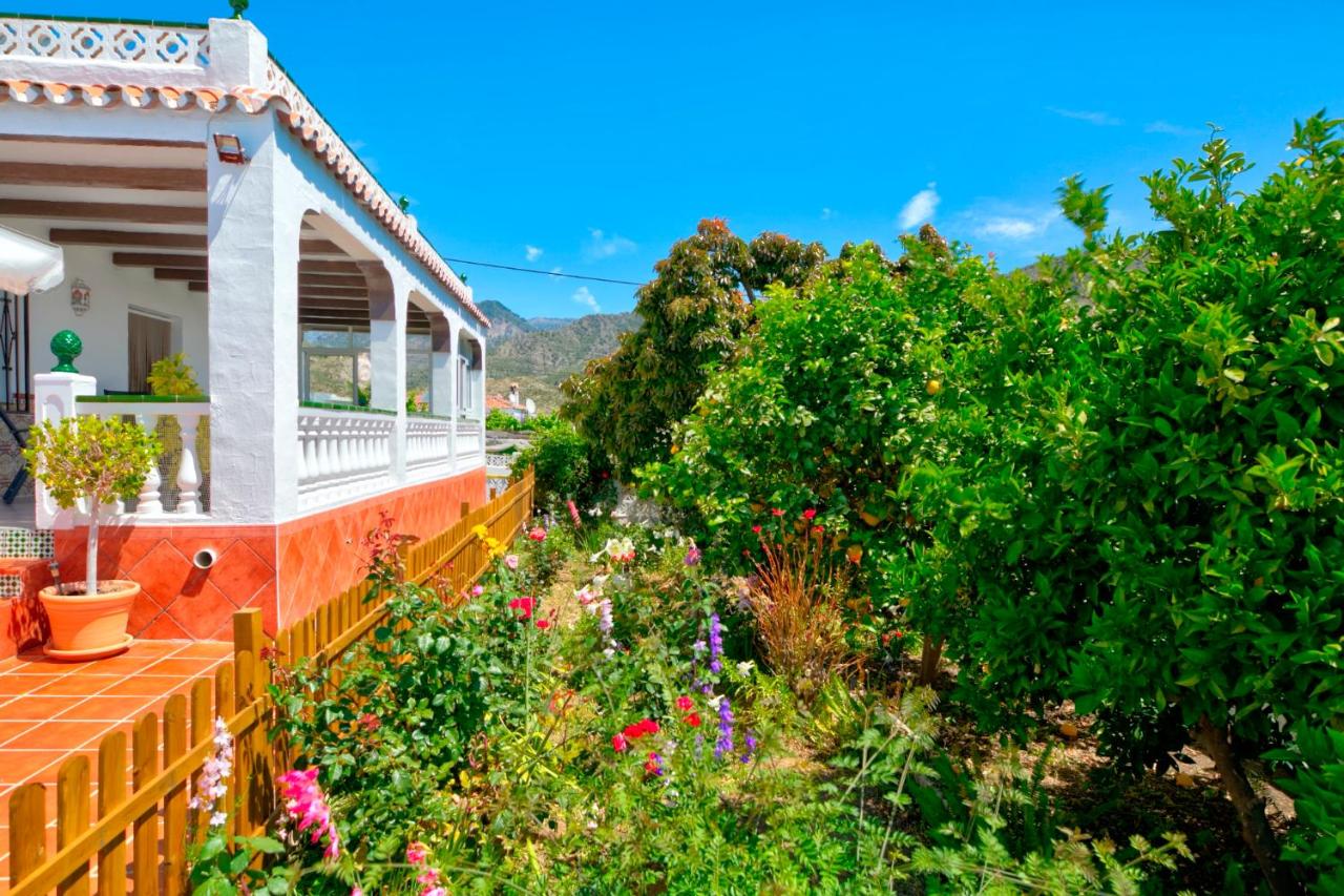 Villa Cortijo Carmen, Nerja, Spain - Booking.com