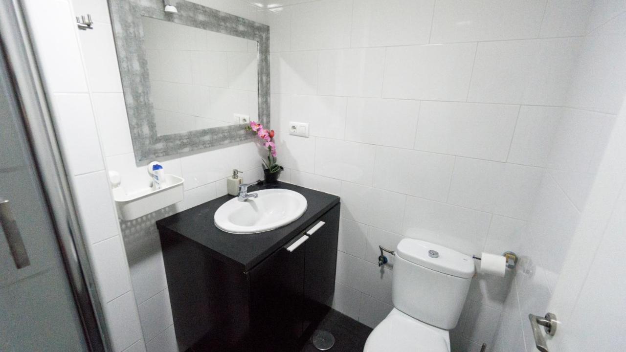 RentalSevilla Apartamento junto al Estadio del Betis, Seville ...