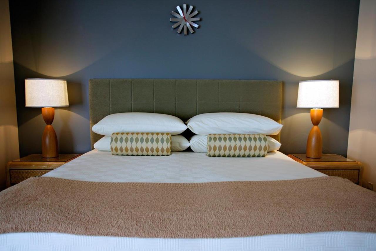 Desert Hills - 21 and Over - A Town & Desert Boutique Hotel — photo 1