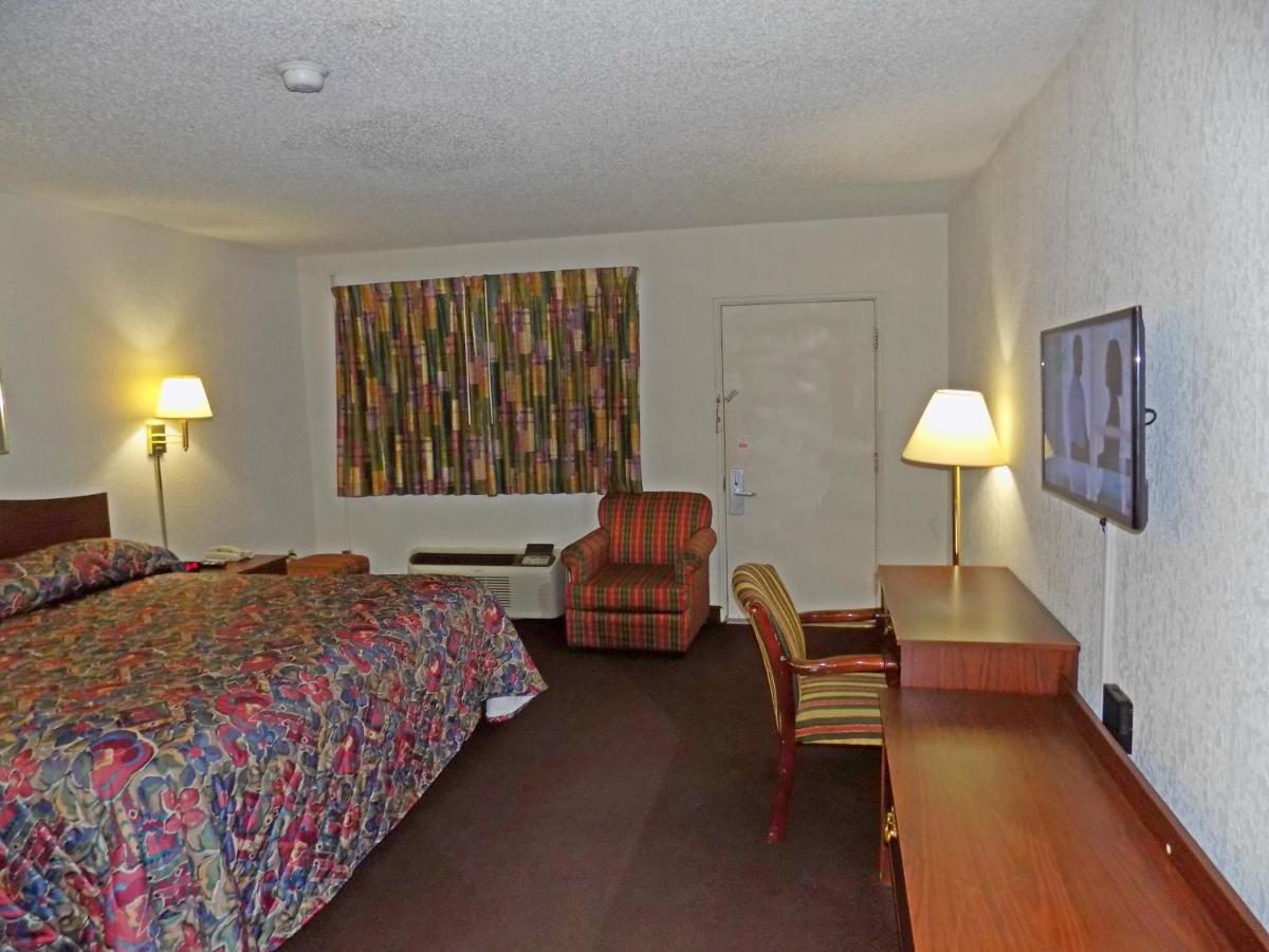 Relax Inn — photo 13