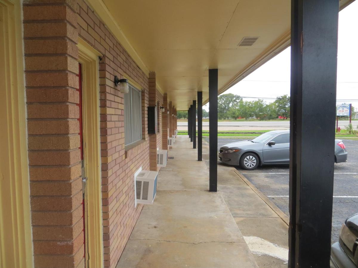 Cottonwood Inn Motel — photo 7