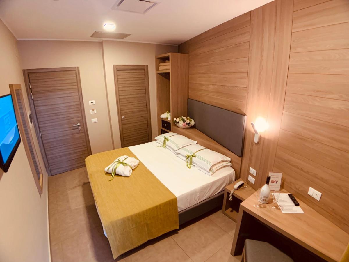 Hotel Smeraldo photo
