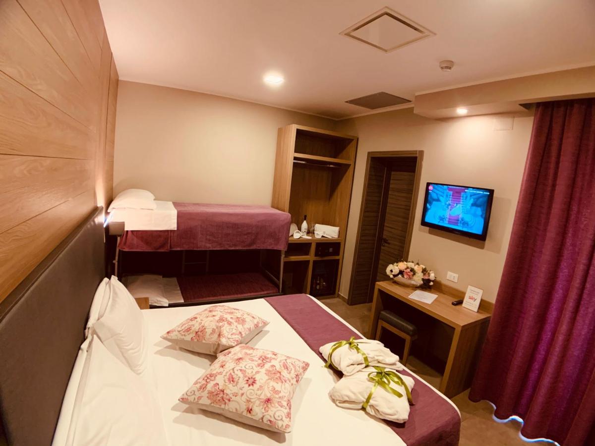 Hotel Smeraldo photo