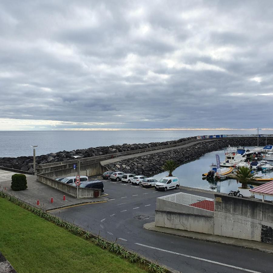 Black'nYellow Place - 2