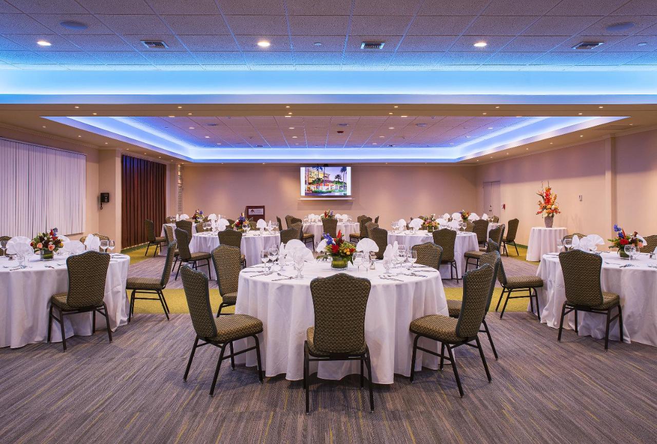 La Cabana Beach Resort & Casino photo