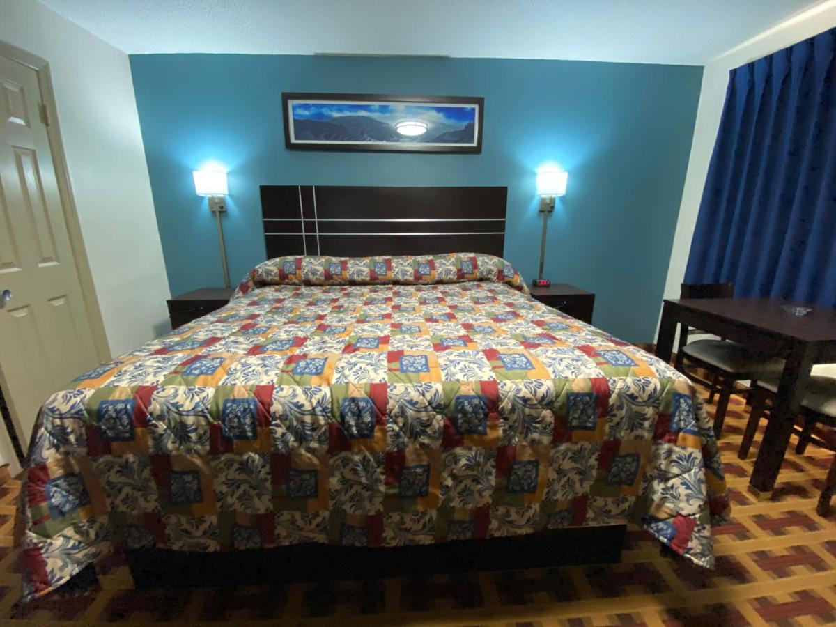 Lodge Inn Wrightstown - Fort Dix — photo 10