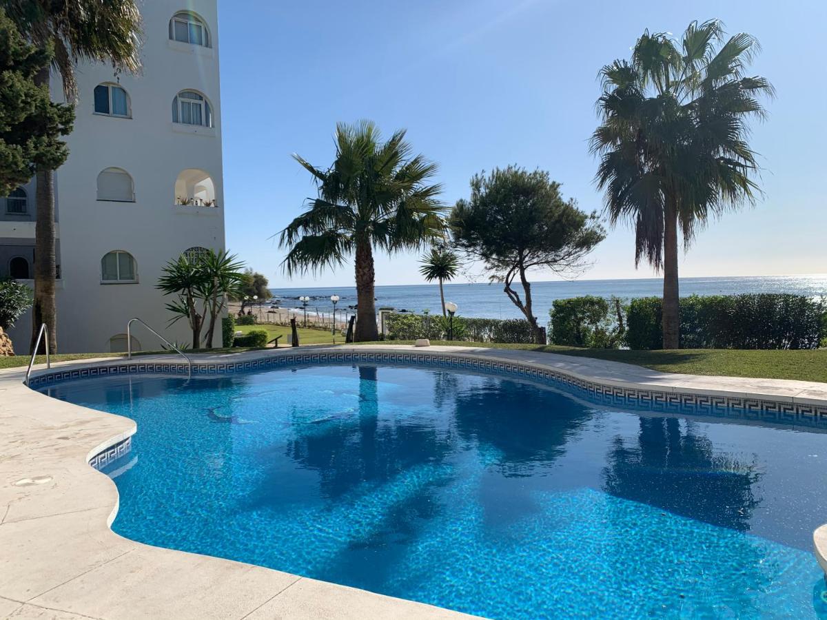 APARTAMENT AGUAMARINA ON THE BEACH FRONT, Mijas Costa ...