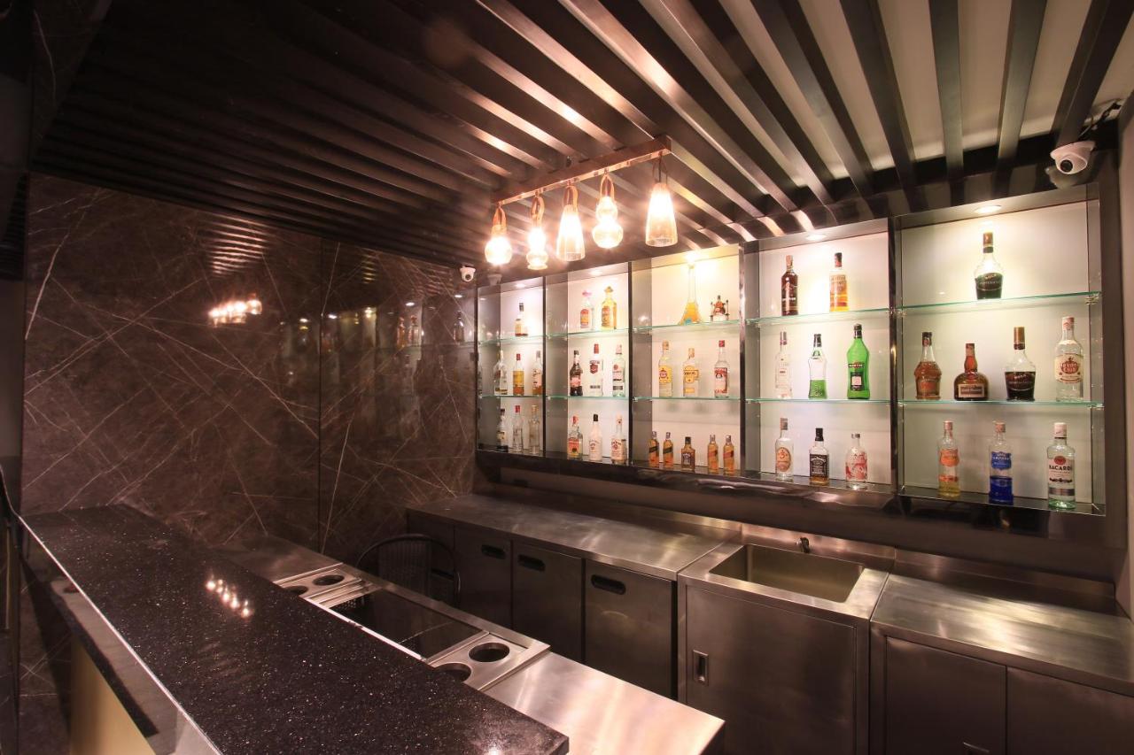 Pratunam Atrium Hotel - 3