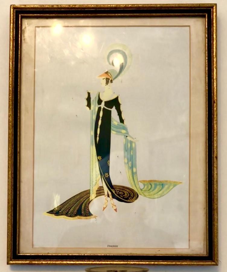 Lauras Townhouse Apartments Erte's Atelier