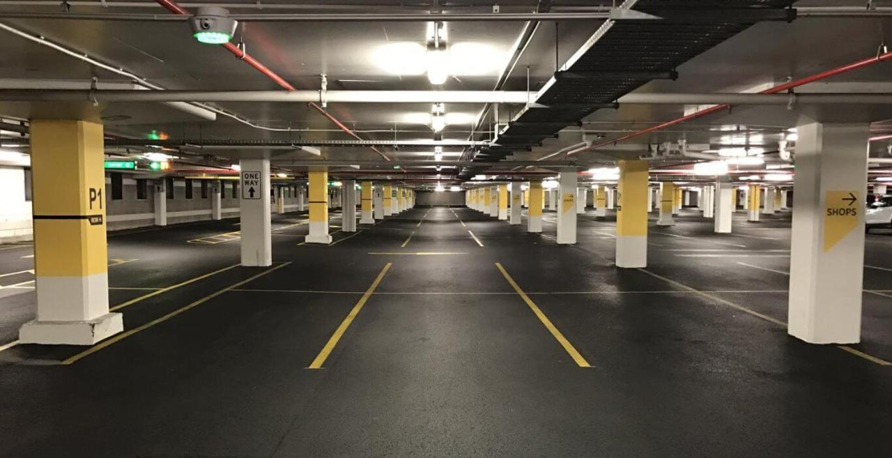 Manila Urban Resort at Azure