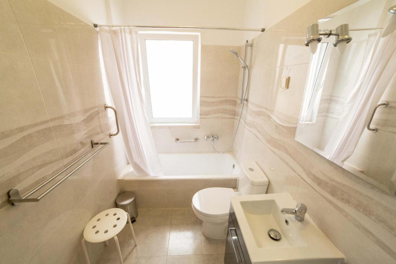 FLH Gulbenkian Flat with Balcony - 3