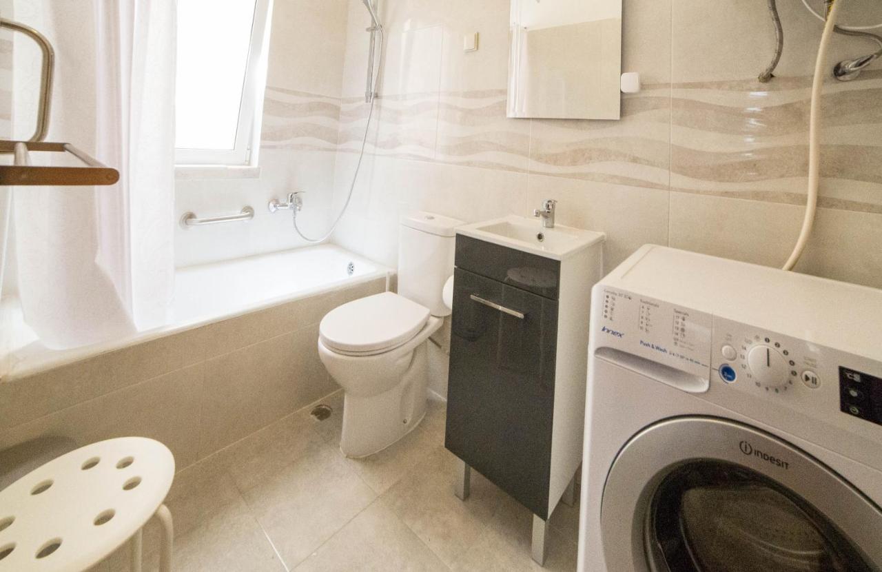 FLH Gulbenkian Flat with Balcony - 4