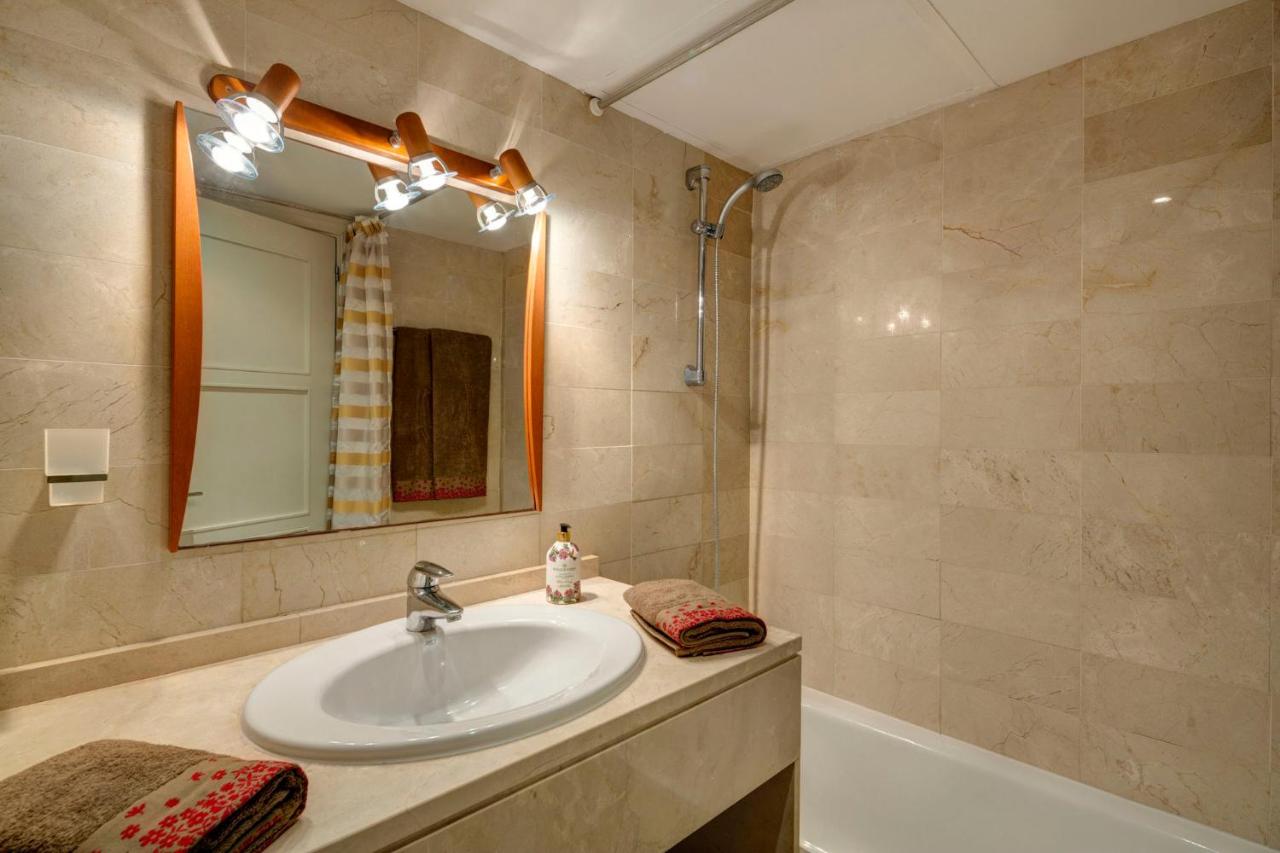 3016 Las Canas beach, first line beach Marbella golden mile ...