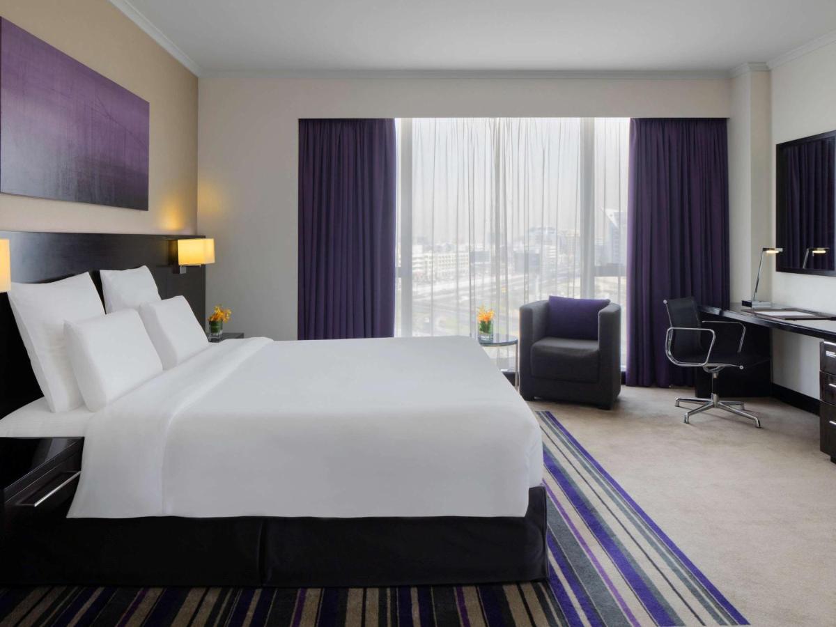 Pullman Dubai Creek City Centre photo