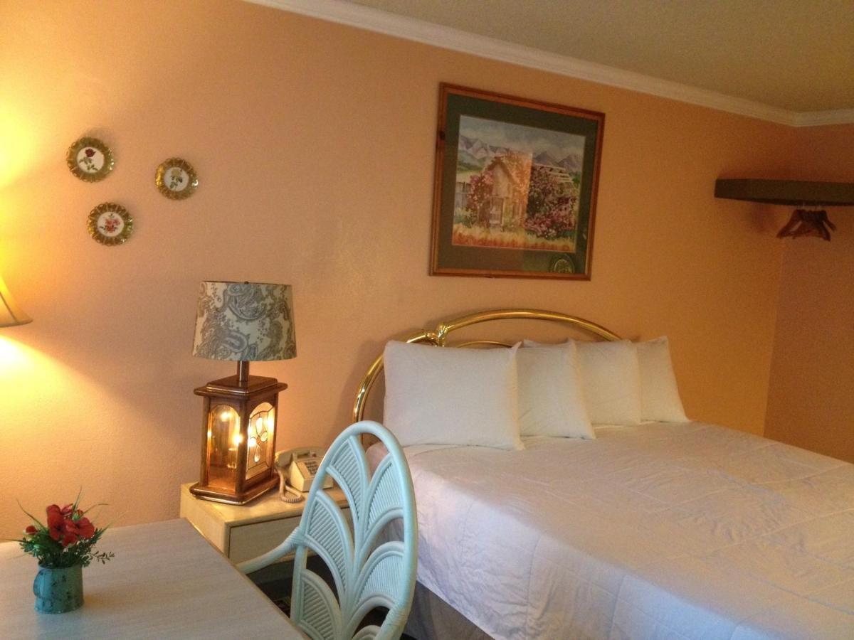 Victorian Inn — photo 15