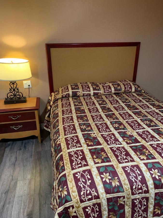 Budget Motel — photo 14
