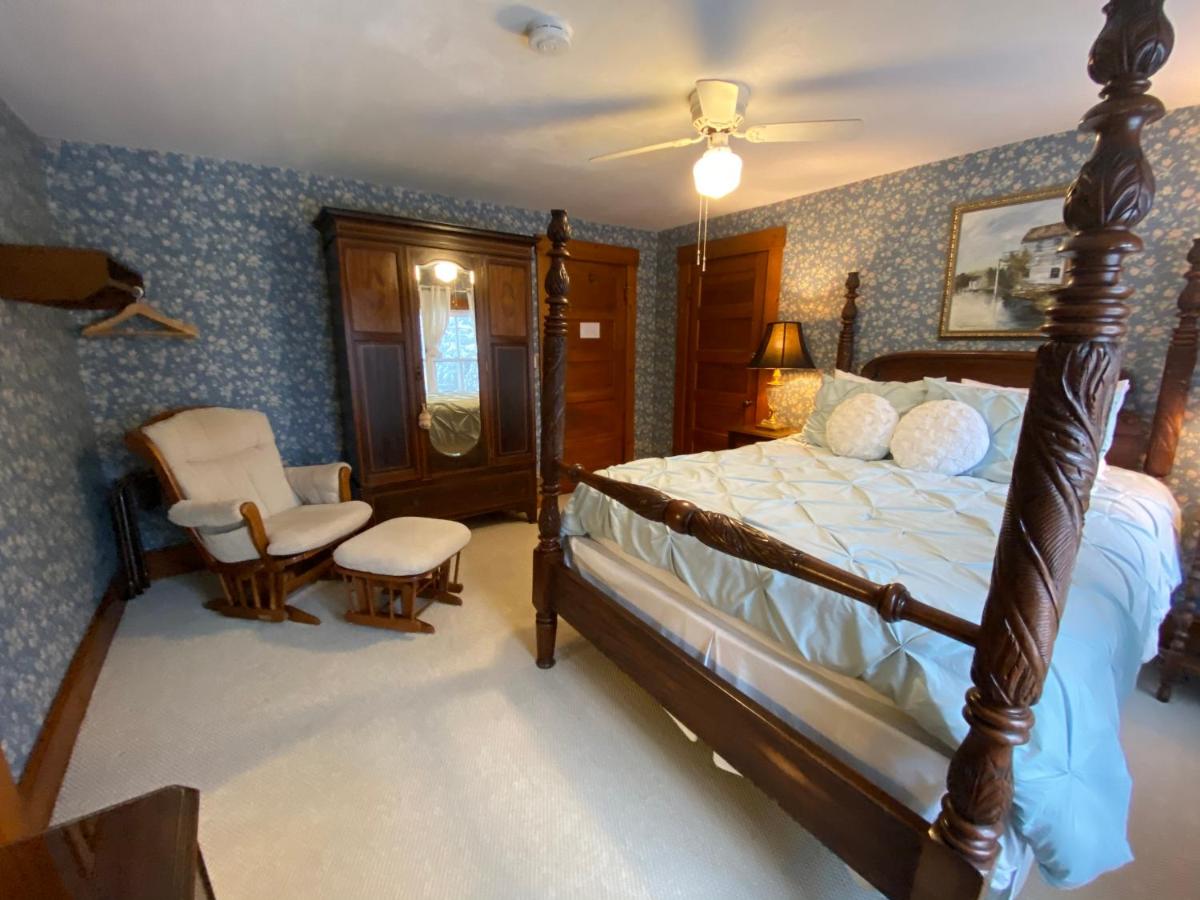 Follansbee Inn — photo 24