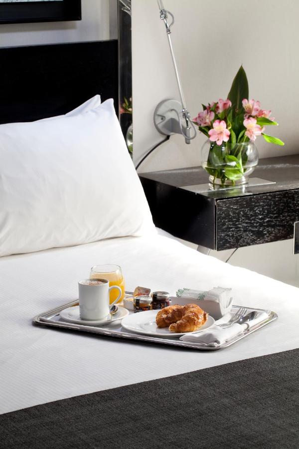 Wyndham Santiago Pettra photo
