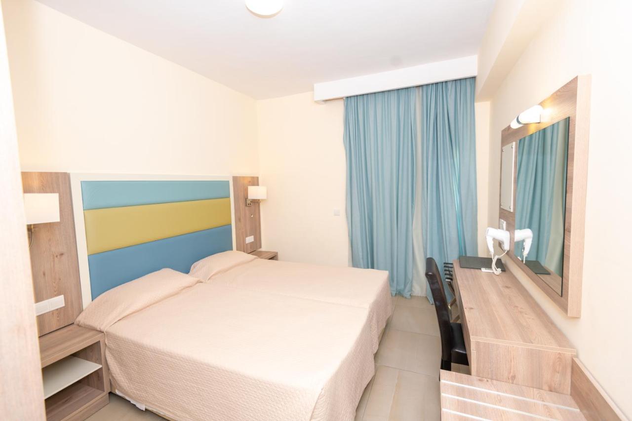 Tofinis Hotel photo